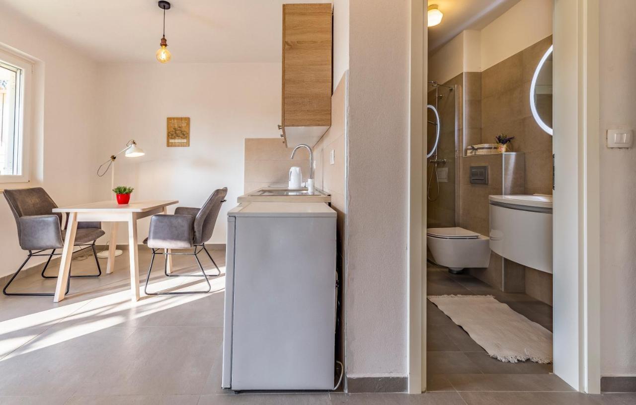 Apartments Pimpinella Премантура Екстериор снимка